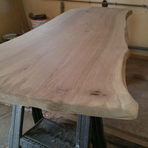 table en bois brut